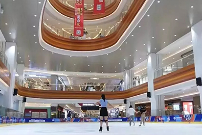 潮玩攻略 | 王一博、夏雨、釋小龍最愛(ài)的運(yùn)動(dòng)，你要來(lái)滑動(dòng)一“夏”嗎？